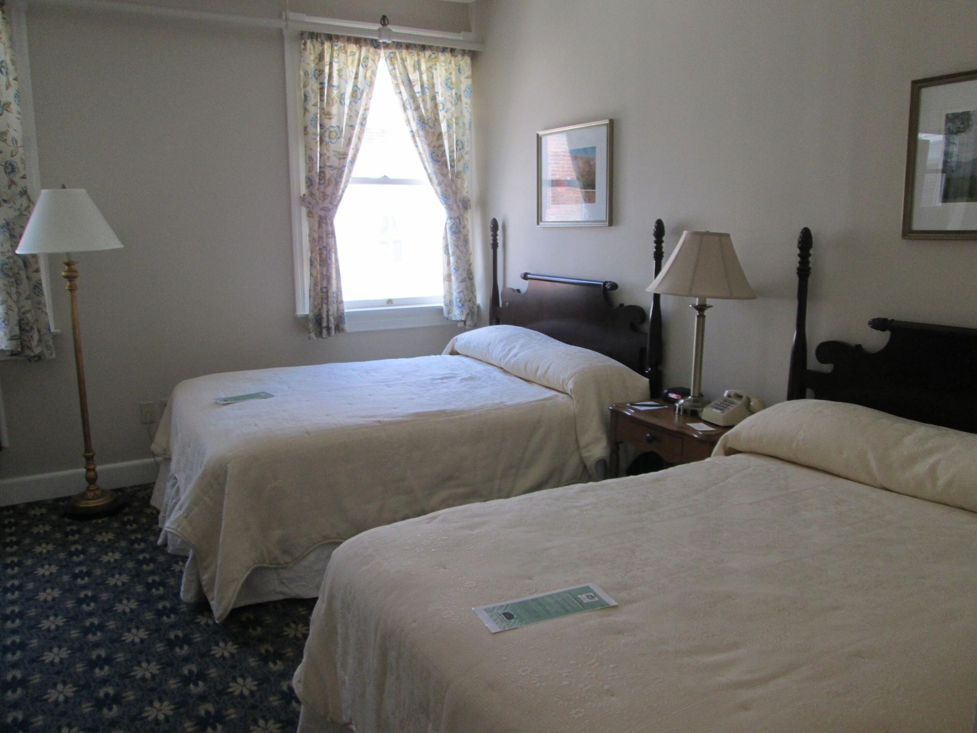 Middlebury Inn Eksteriør billede