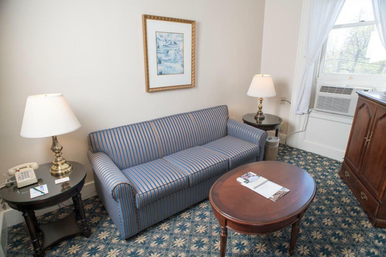 Middlebury Inn Eksteriør billede