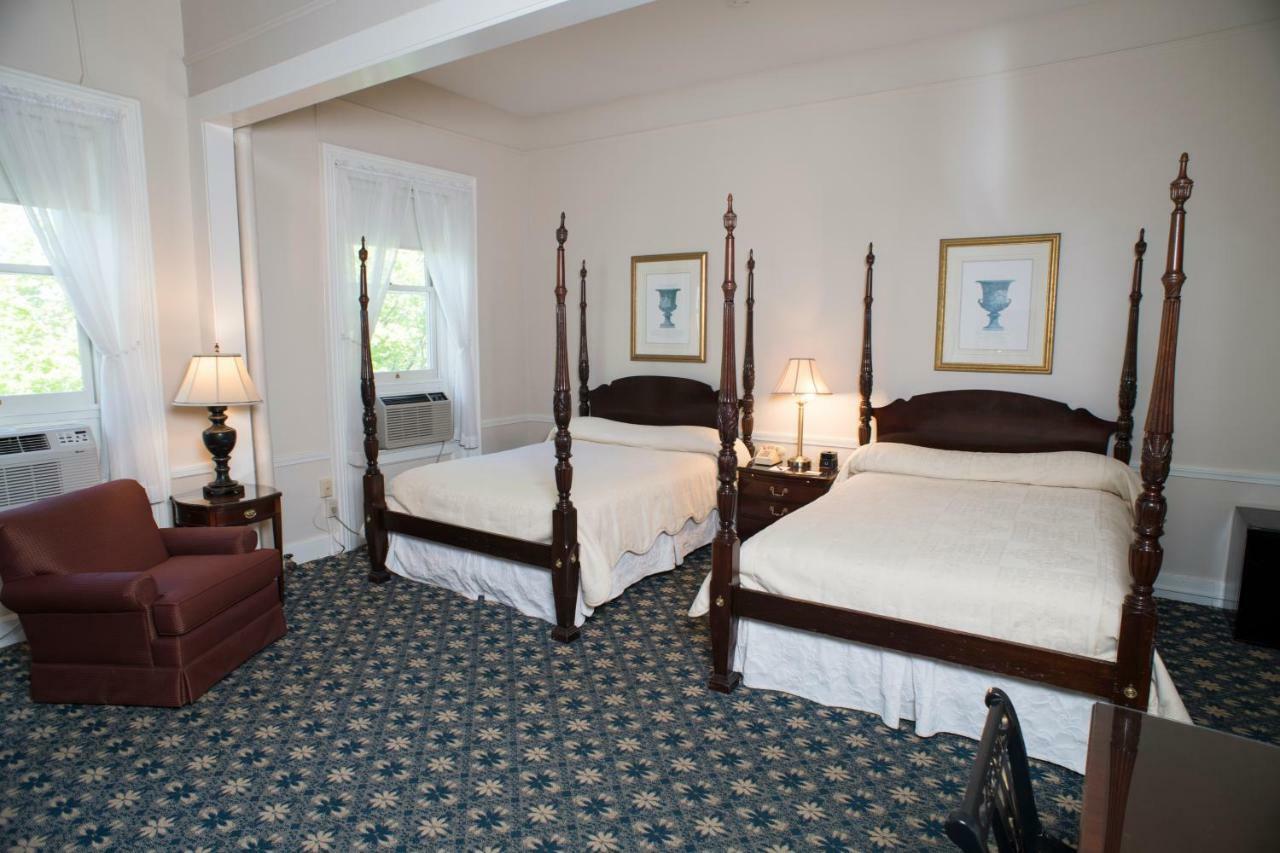 Middlebury Inn Eksteriør billede