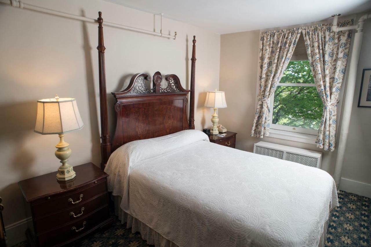 Middlebury Inn Eksteriør billede