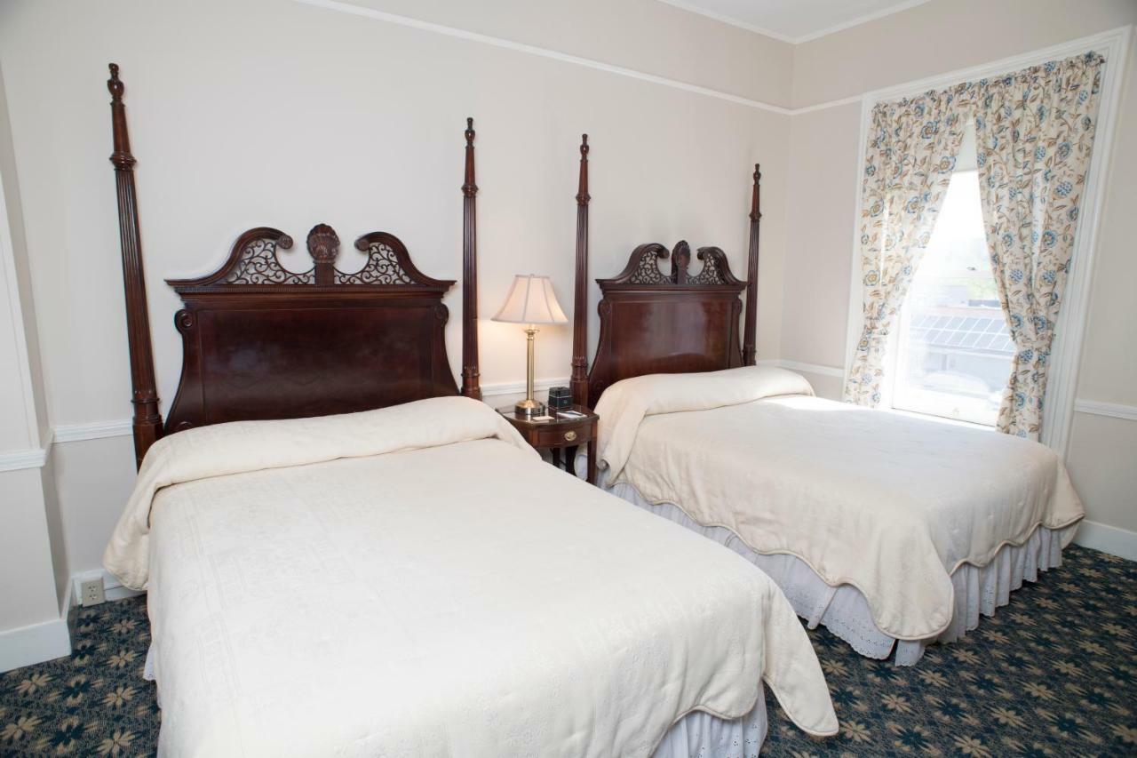 Middlebury Inn Eksteriør billede