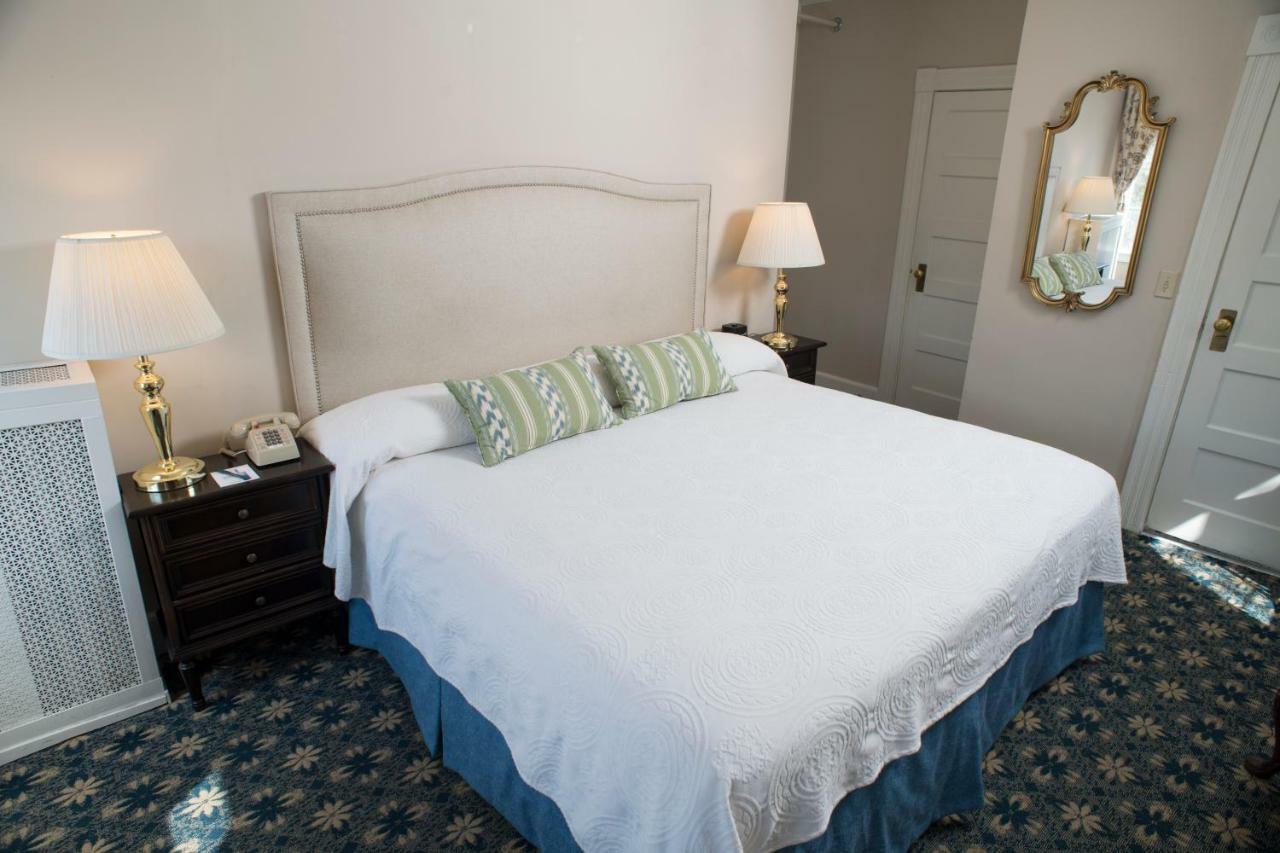 Middlebury Inn Eksteriør billede