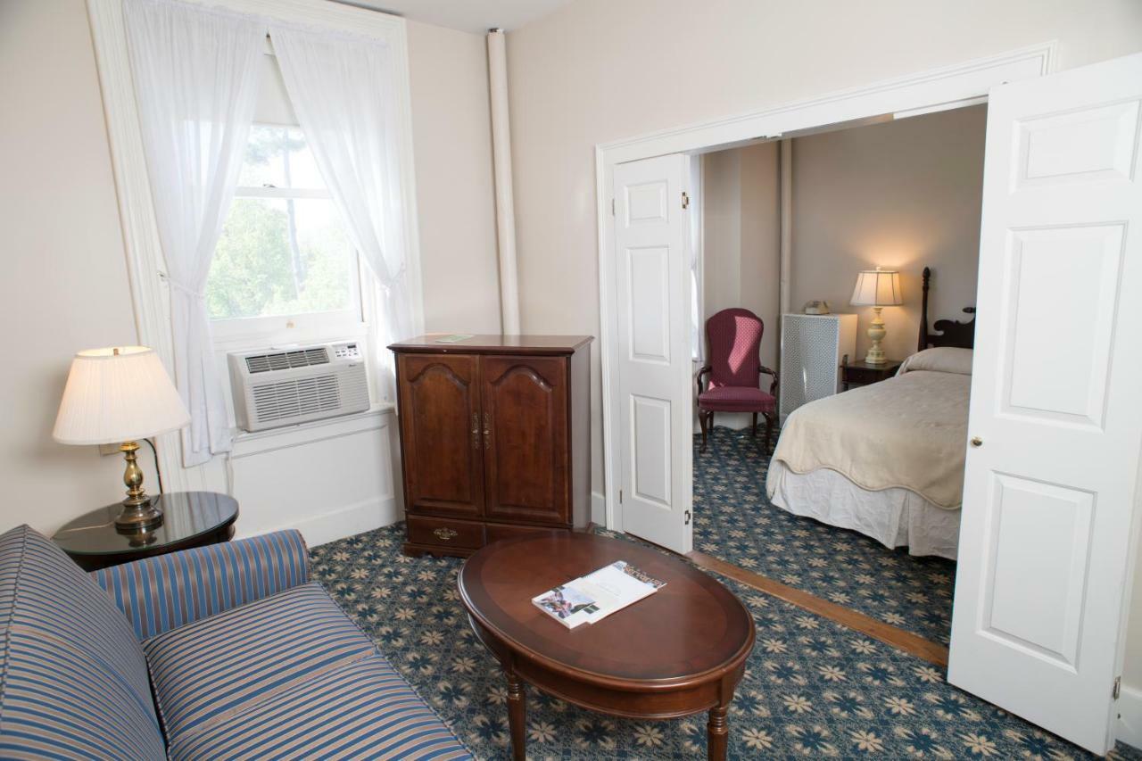 Middlebury Inn Eksteriør billede