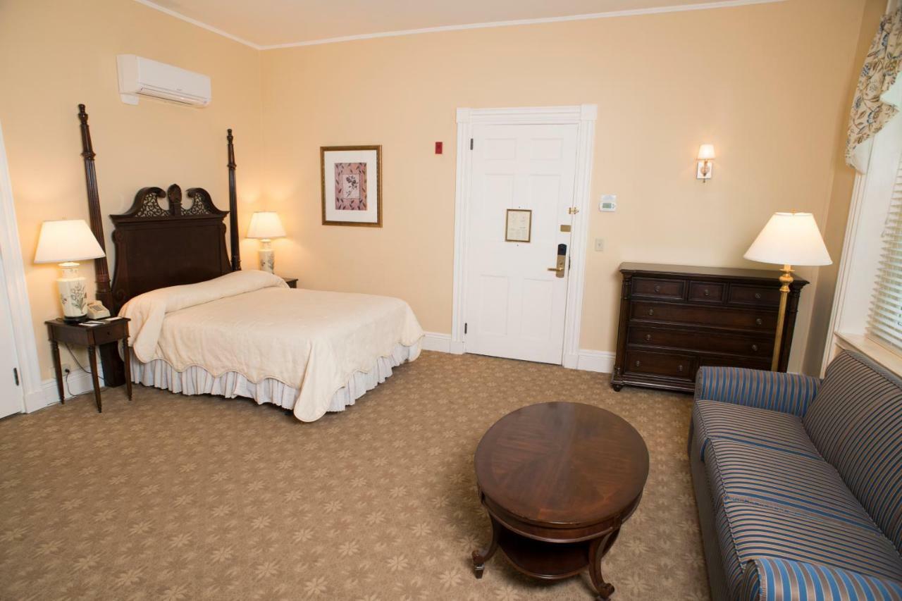 Middlebury Inn Eksteriør billede