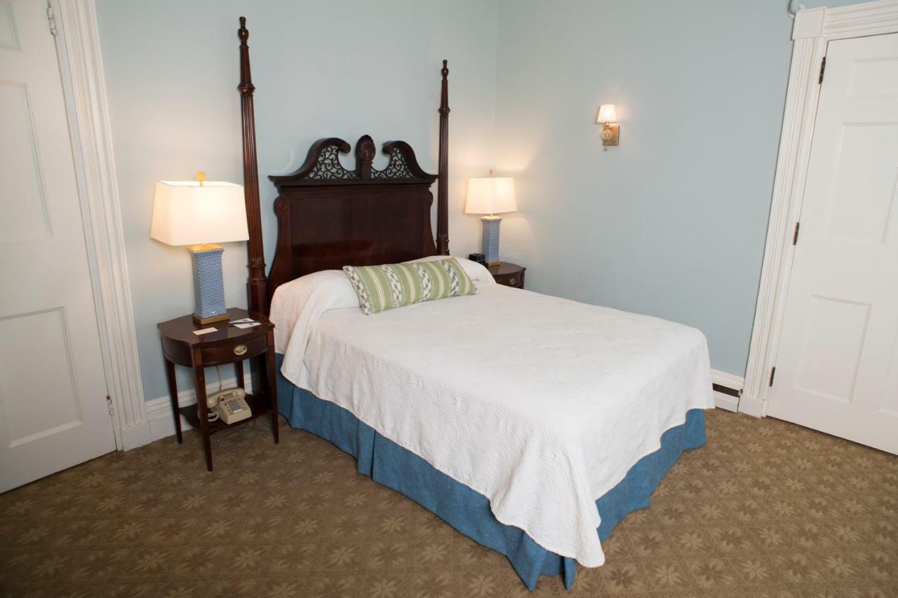 Middlebury Inn Eksteriør billede