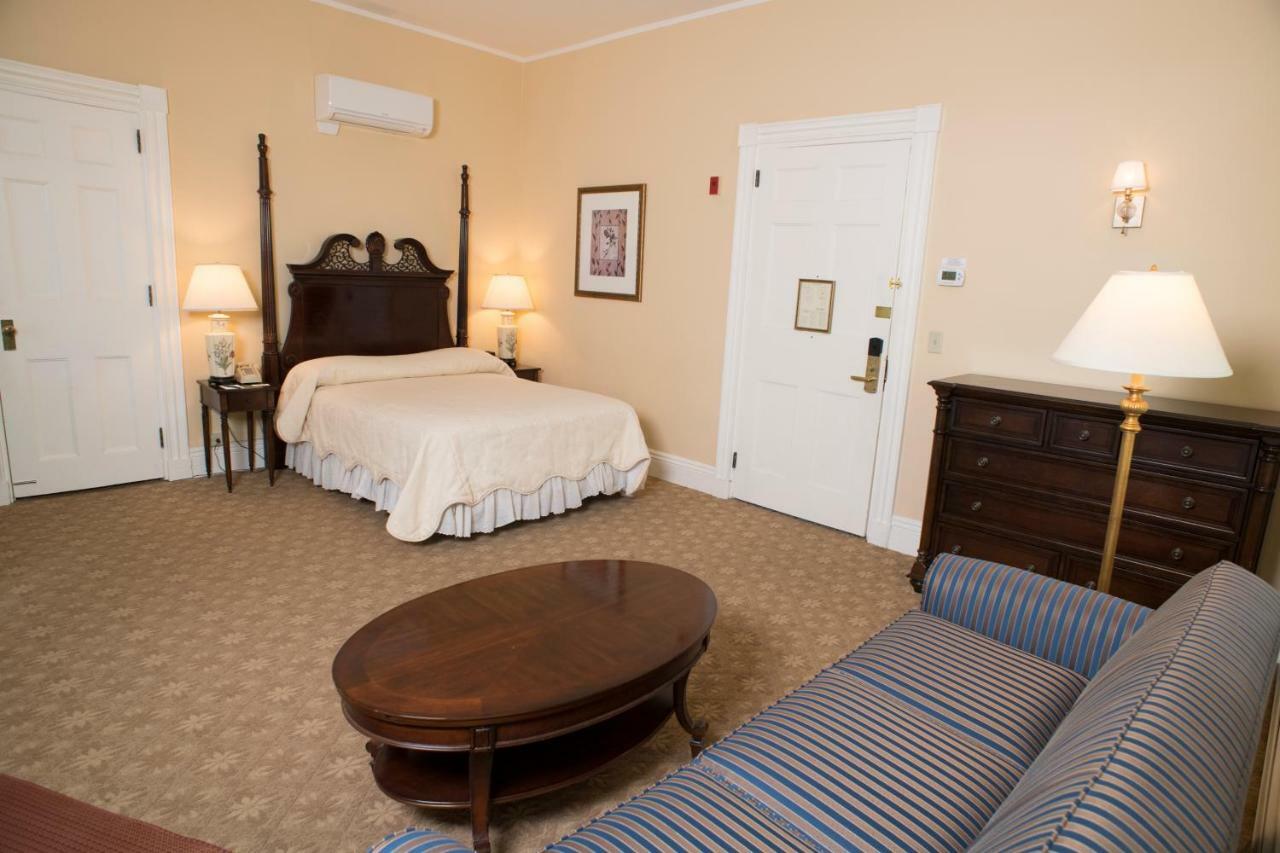 Middlebury Inn Eksteriør billede