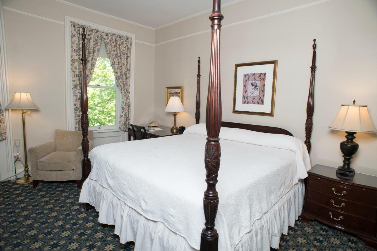 Middlebury Inn Eksteriør billede