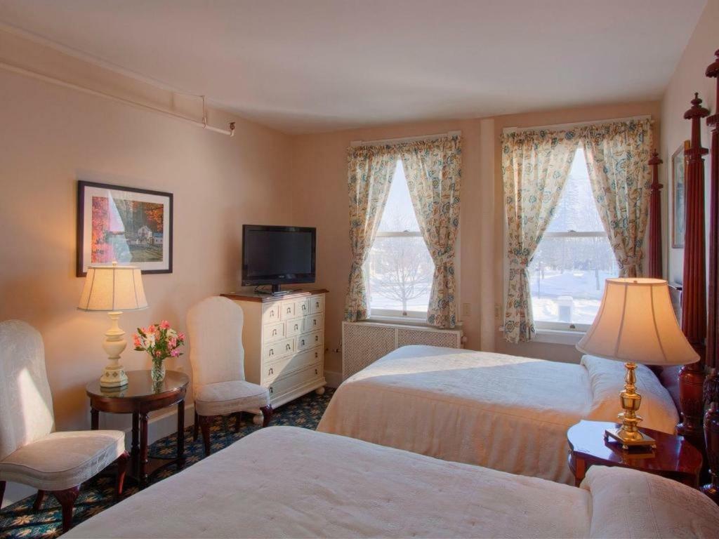 Middlebury Inn Eksteriør billede